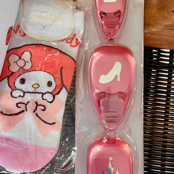 FUN💗TOKIDOKI BAG🥛Tinkerbell Earrings🧚 DISNEY Princess Craft Punch⭐️SOCKS - Picture 4 of 14